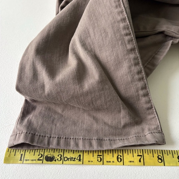 Chico’s Women Taupe Jeans Size 14 Pockets Casual Teacher School Stretch - Picture 12 of 13